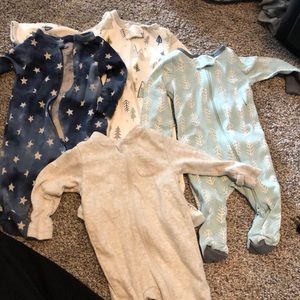 Baby size 0-3 months zip pajamas